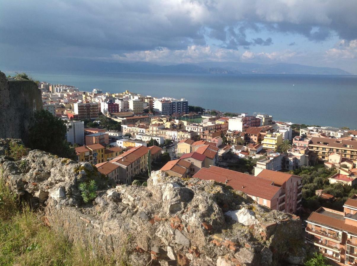 La Casa Del Nonno Bed and Breakfast Milazzo Exterior foto