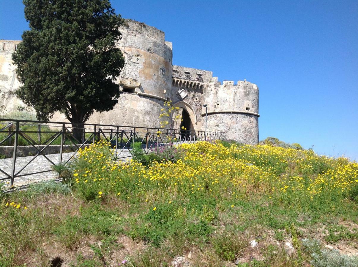 La Casa Del Nonno Bed and Breakfast Milazzo Exterior foto