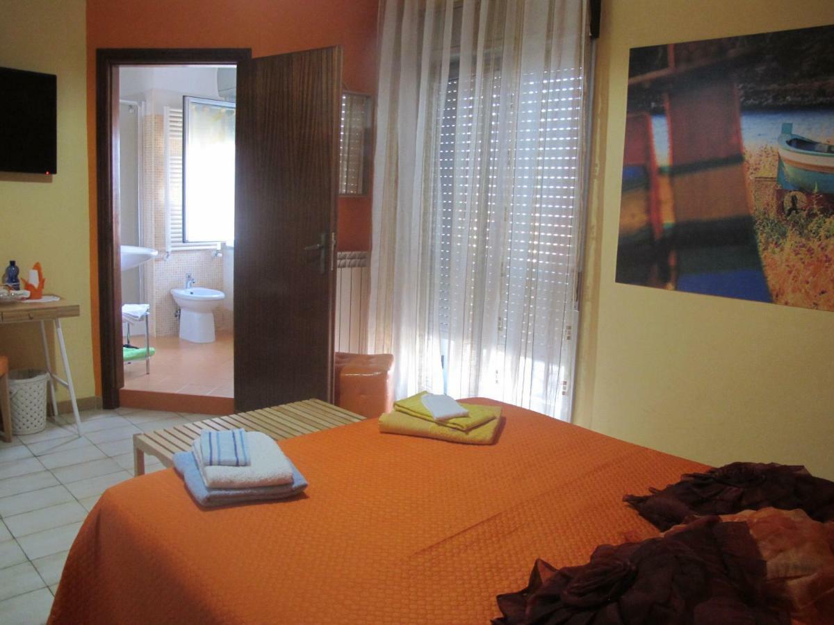 La Casa Del Nonno Bed and Breakfast Milazzo Exterior foto