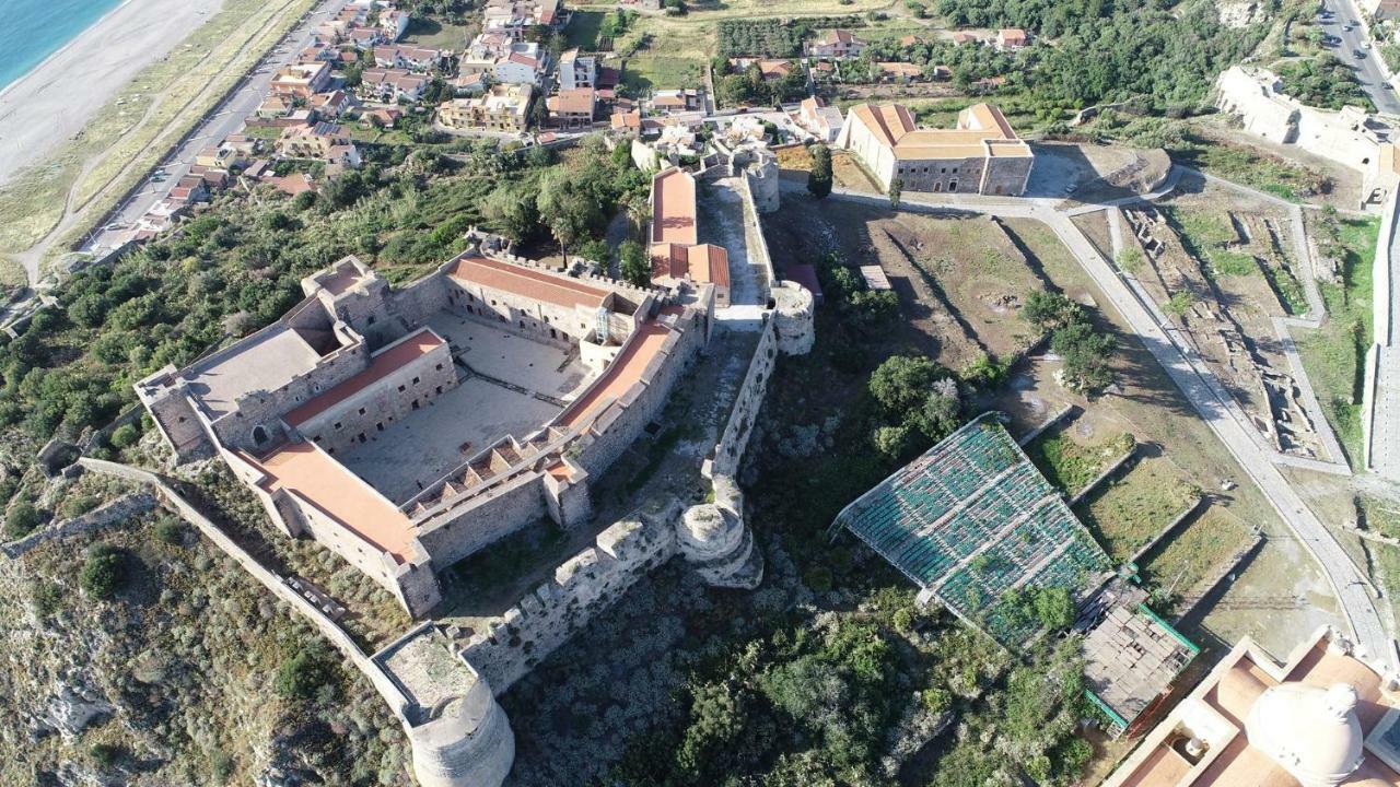 La Casa Del Nonno Bed and Breakfast Milazzo Exterior foto