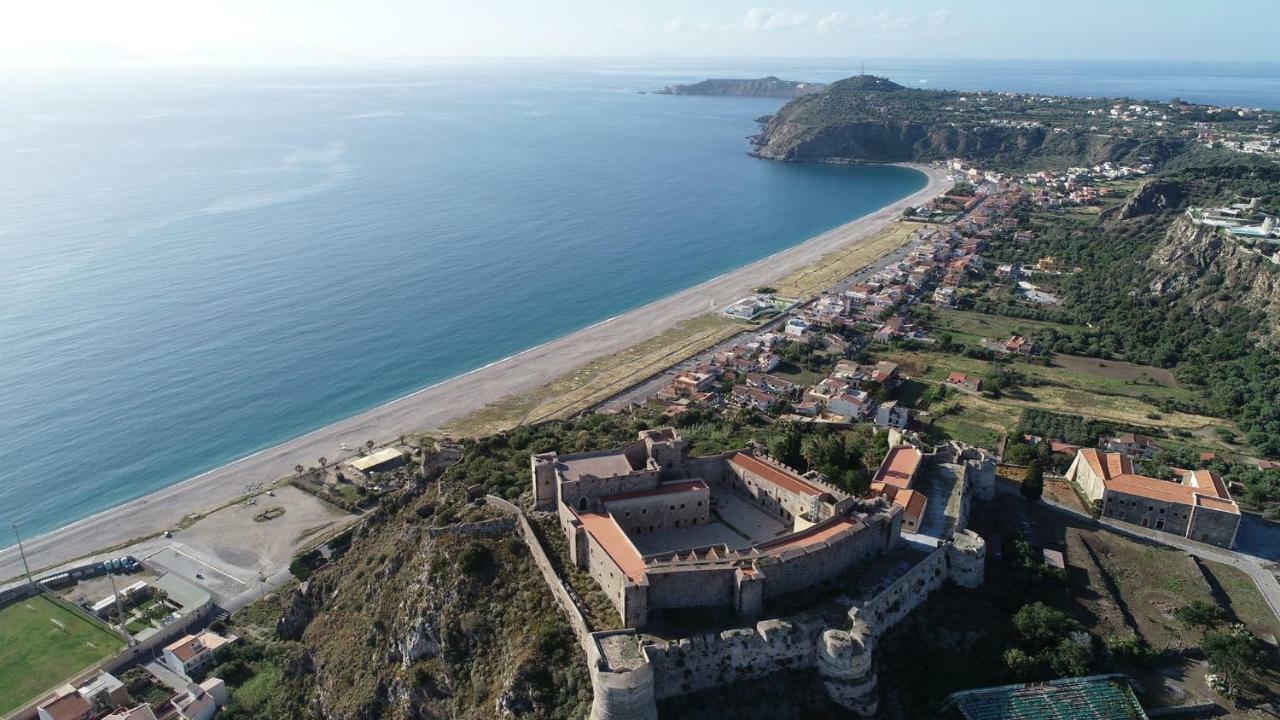 La Casa Del Nonno Bed and Breakfast Milazzo Exterior foto