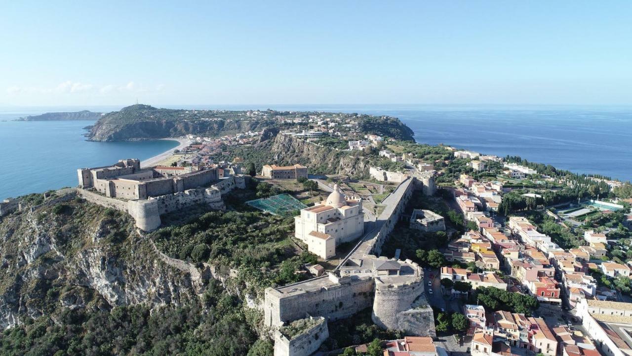La Casa Del Nonno Bed and Breakfast Milazzo Exterior foto